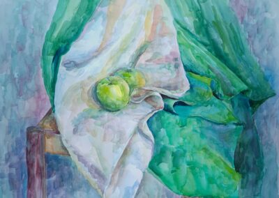 Nature morte aux pommes vertes sur tissus